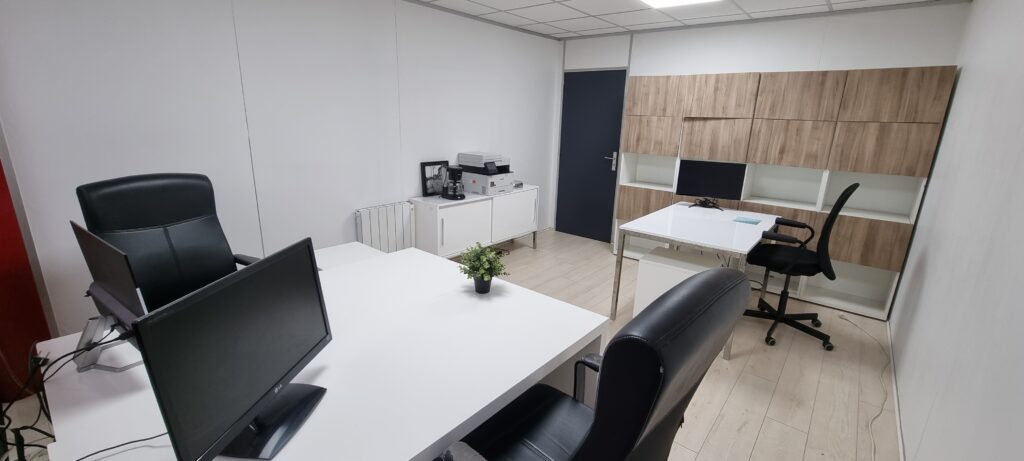 Location Bureau 25m² privé Bordeaux rive droite